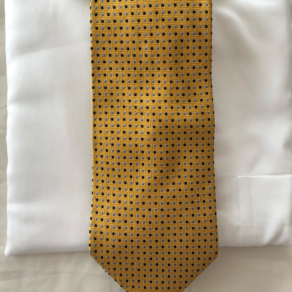 Brooks Brothers men’s tie